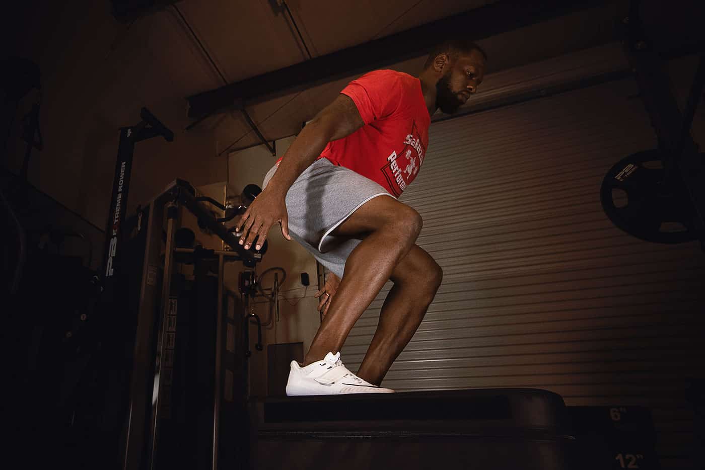 Learn how to do a box jump with our technique, setup and execution tips!